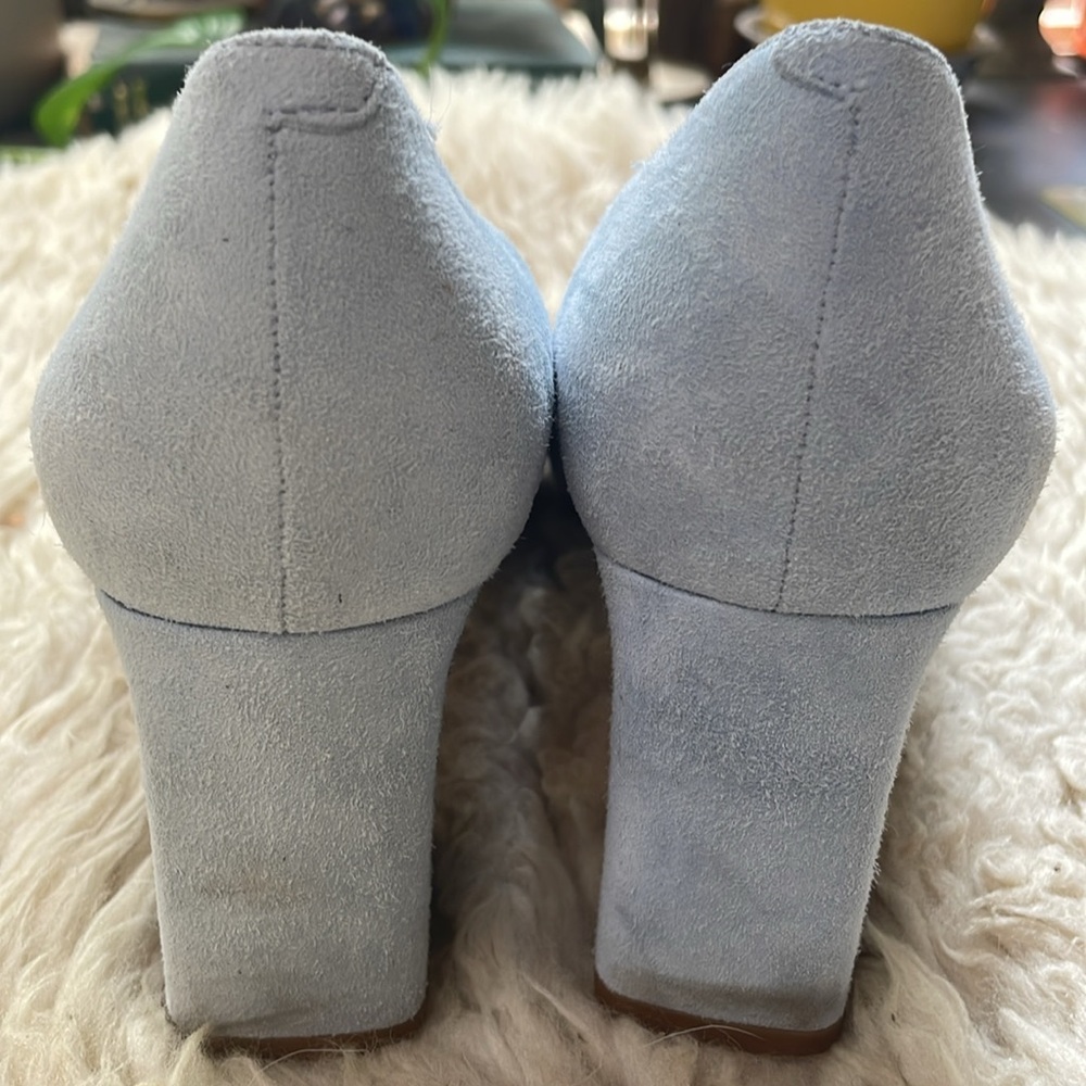 Marc FisherZala Pump baby blue microsuede pumps 6 1/2 - Picture 3 of 6
